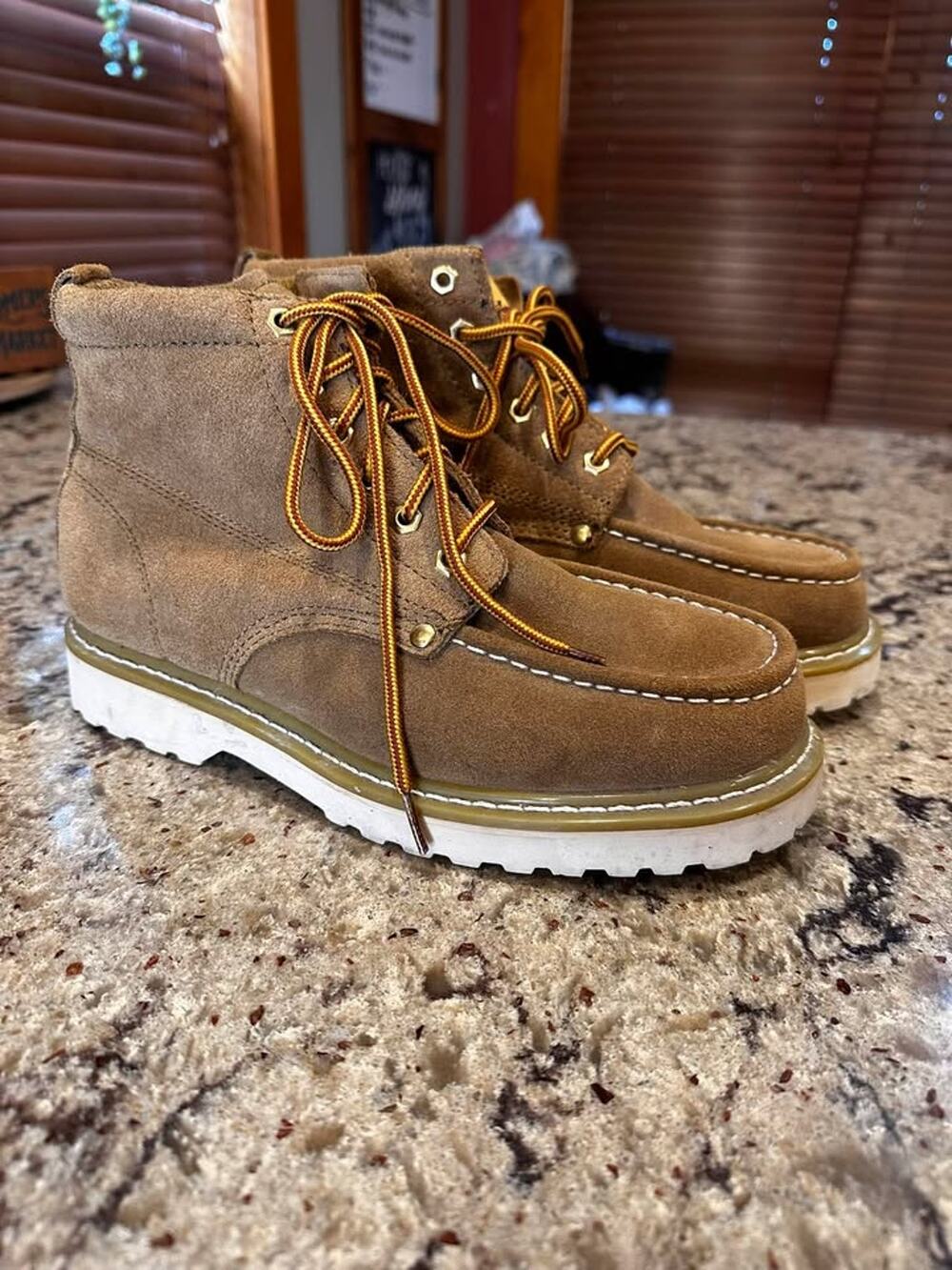 Itasca Brown Suede Leather Moc Toe Work Boots – Size 7